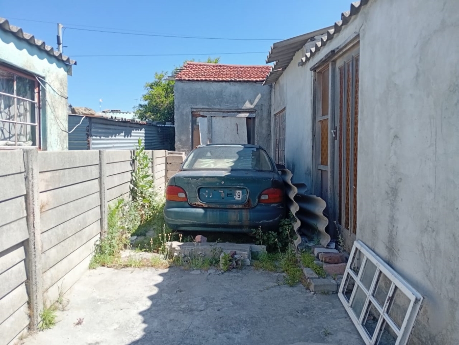 4 Bedroom Property for Sale in Eyethu Western Cape